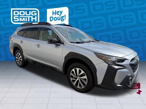 Certified 2025 Subaru Outback Premium w/ Popular Package #1A AWD/4WD image 6