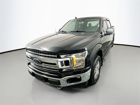 Used 2020 Ford F150 XLT w/ Equipment Group 302A Luxury image 3