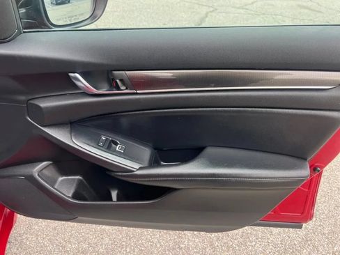 Used 2022 Honda Accord Sport image 19
