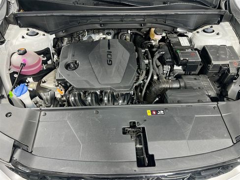 Certified 2024 Kia Sorento LX image 29
