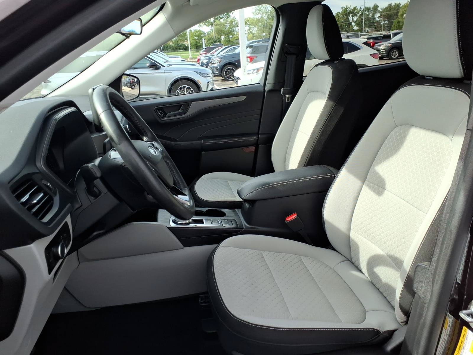 Certified 2023 Ford Escape Active AWD/4WD image 16
