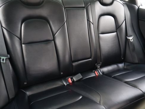 Used 2023 Tesla Model 3 Standard Range image 18