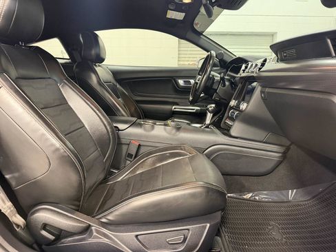 Used 2020 Ford Mustang GT Premium w/ GT Performance Package RWD image 23