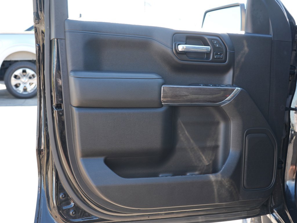 Used 2021 Chevrolet Silverado 1500 LTZ AWD/4WD image 14