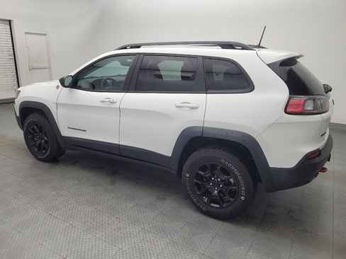 Used 2022 Jeep Cherokee Trailhawk w/ Comfort/Convenience Group AWD/4WD image 3