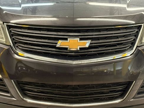 Used 2015 Chevrolet Traverse LS FWD image 5
