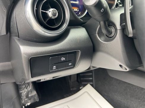 Used 2024 MAZDA MX-5 Miata RF Grand Touring image 30