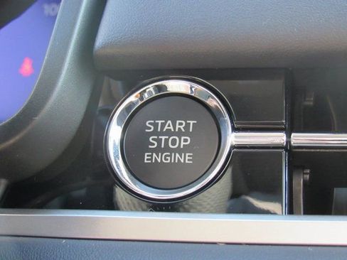 New 2025 Mitsubishi Outlander SE FWD image 20