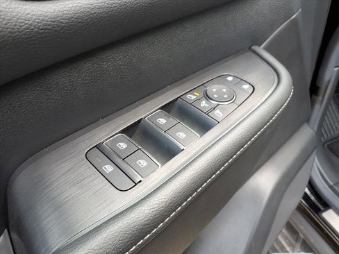 Used 2025 Nissan Armada PRO-4X w/ Pro-4X Premium Package image 15