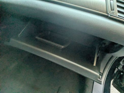 Used 2018 Honda Accord Touring image 27