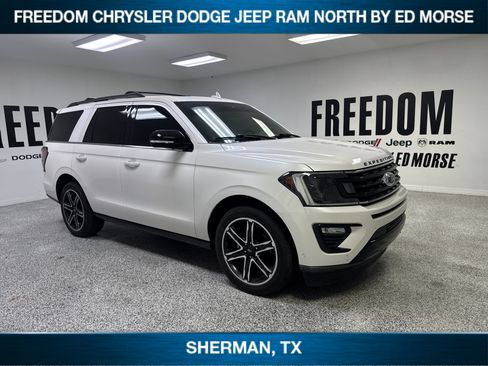 Used 2019 Ford Expedition Limited w/ Equipment Group 303A RWD image 3
