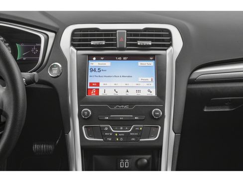 Used 2020 Ford Fusion SE FWD image 10