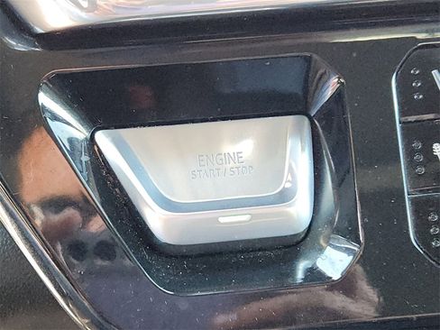 Used 2025 GMC Sierra 2500 Denali w/ Denali Reserve Package image 34