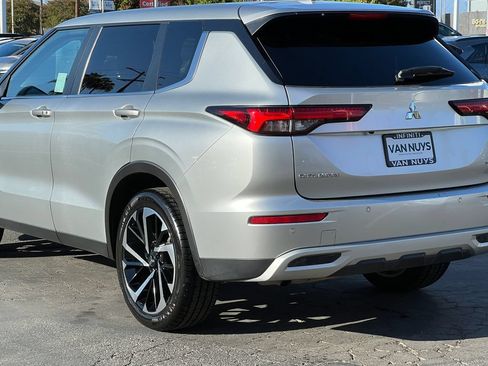 Used 2024 Mitsubishi Outlander SE FWD image 5