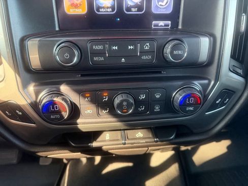 Used 2018 Chevrolet Silverado 1500 LT w/ LT Convenience Package RWD image 26
