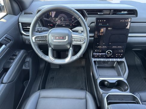 Used 2026 GMC Terrain Elevation w/ Elevation Premium Package FWD image 18