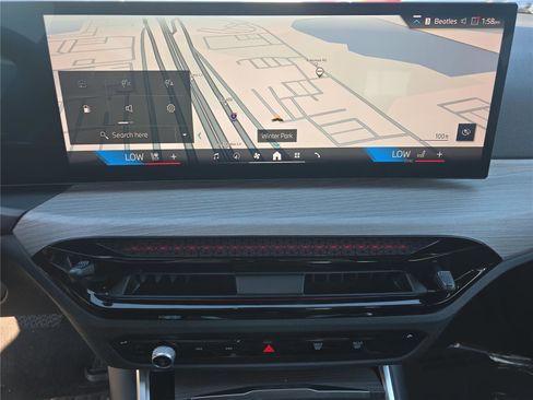 Used 2025 BMW 330i 330i image 18