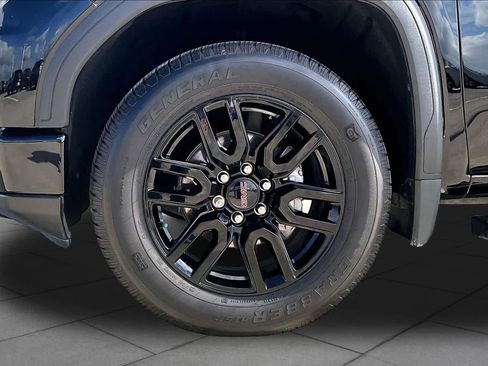 Used 2022 GMC Sierra 1500 Elevation RWD image 10