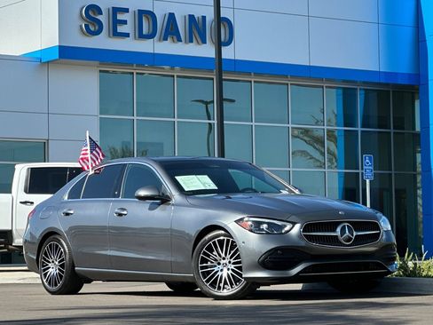 Used 2025 Mercedes-Benz C 300 4MATIC Sedan image 2