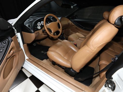 Used 1996 Ford Mustang Cobra RWD image 3