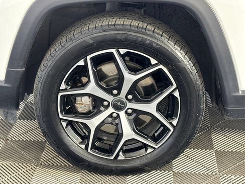 Certified 2025 Jeep Compass Limited AWD/4WD image 16