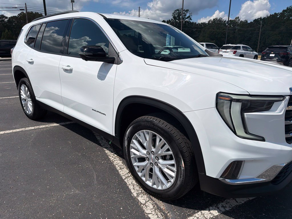 Used 2026 GMC Acadia Elevation w/ Elevation Premium Package FWD image 7