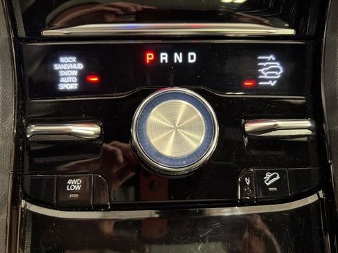 Used 2022 Jeep Grand Cherokee Summit w/ Luxury Tech Group V image 28