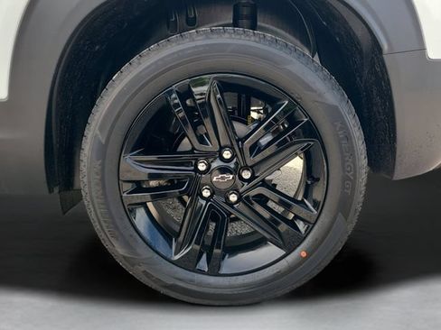 New 2026 Chevrolet TrailBlazer LT w/ Midnight Edition FWD image 35