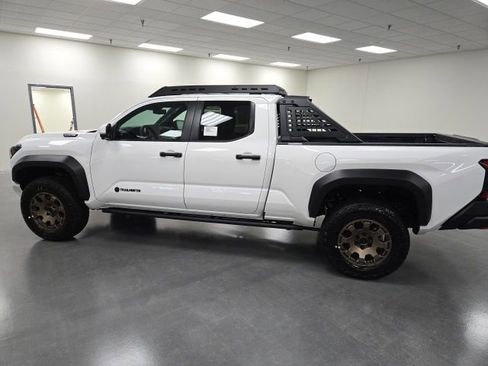 New 2026 Toyota Tacoma 4x4 Double Cab Hybrid image 3