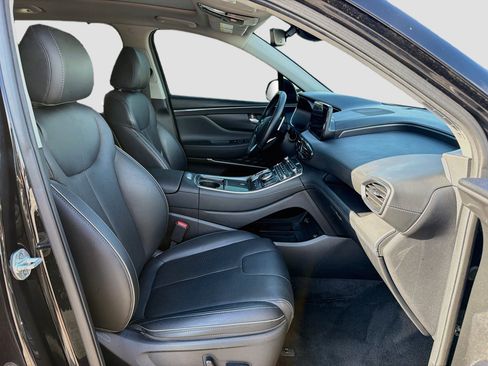 Used 2022 Hyundai Santa Fe SEL w/ Convenience + Premium Package FWD image 16