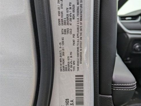 New 2025 Jeep Grand Cherokee L Limited w/ Black Appearance Package image 35