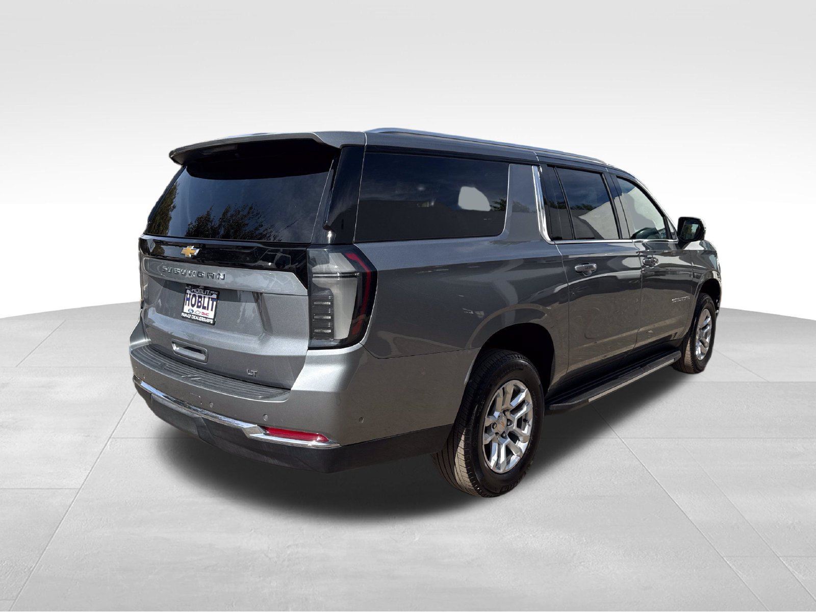 Used 2026 Chevrolet Suburban LT w/ Comfort Package AWD/4WD image 5