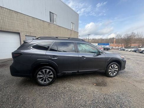Used 2025 Subaru Outback Limited XT AWD/4WD image 8