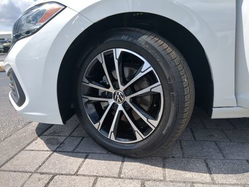 Certified 2024 Volkswagen Jetta Sport FWD image 31