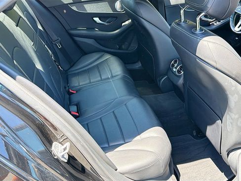 Used 2021 Mercedes-Benz C 300 4MATIC Sedan image 29