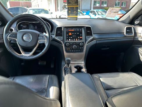 Used 2017 Jeep Grand Cherokee Limited image 26