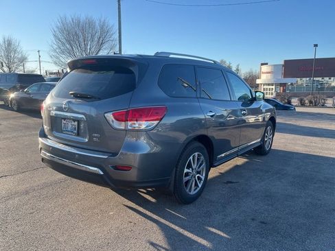Used 2015 Nissan Pathfinder SL image 3