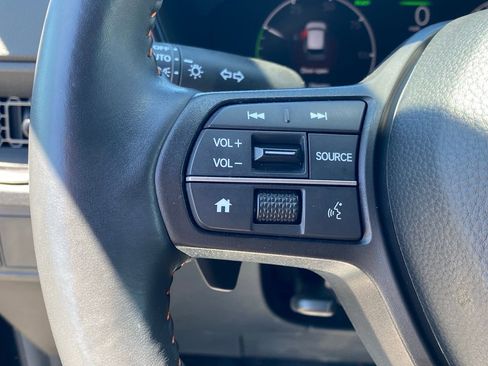 Used 2024 Honda CR-V Sport image 16