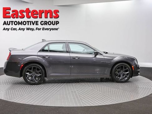 Used 2023 Chrysler 300 S RWD image 4