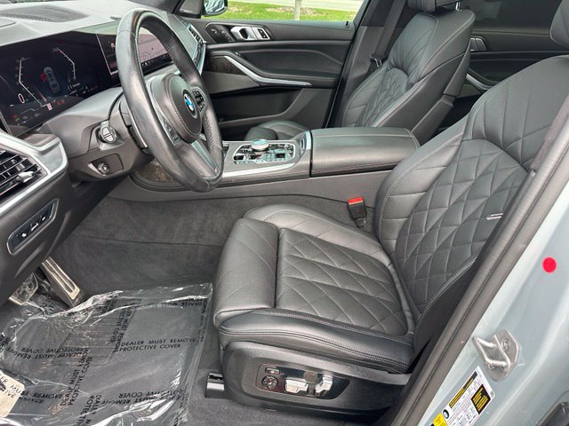 Used 2024 BMW X7 xDrive40i w/ Executive Package AWD/4WD image 23