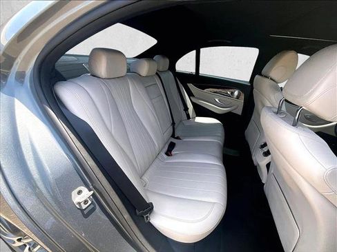 Used 2020 Mercedes-Benz E 350 Sedan image 26