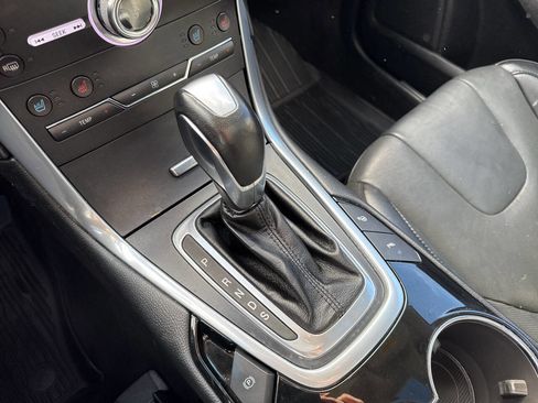 Used 2018 Ford Edge Titanium w/ Equipment Group 302A image 33