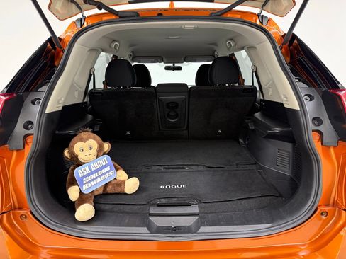 Used 2017 Nissan Rogue SV FWD image 10
