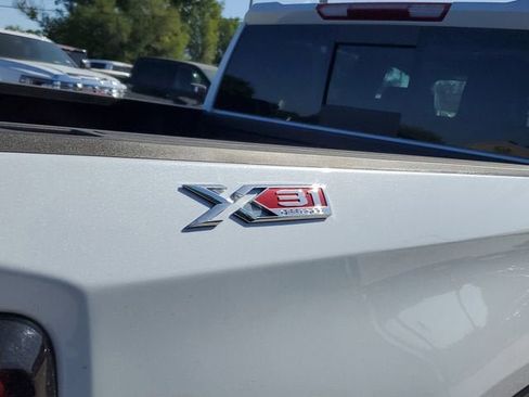 New 2026 GMC Sierra 1500 SLT image 10