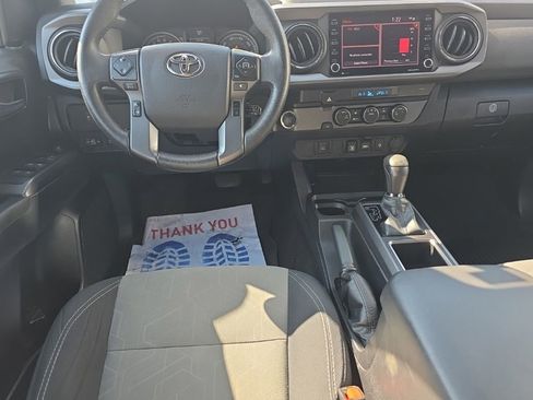 Used 2021 Toyota Tacoma TRD Sport image 19