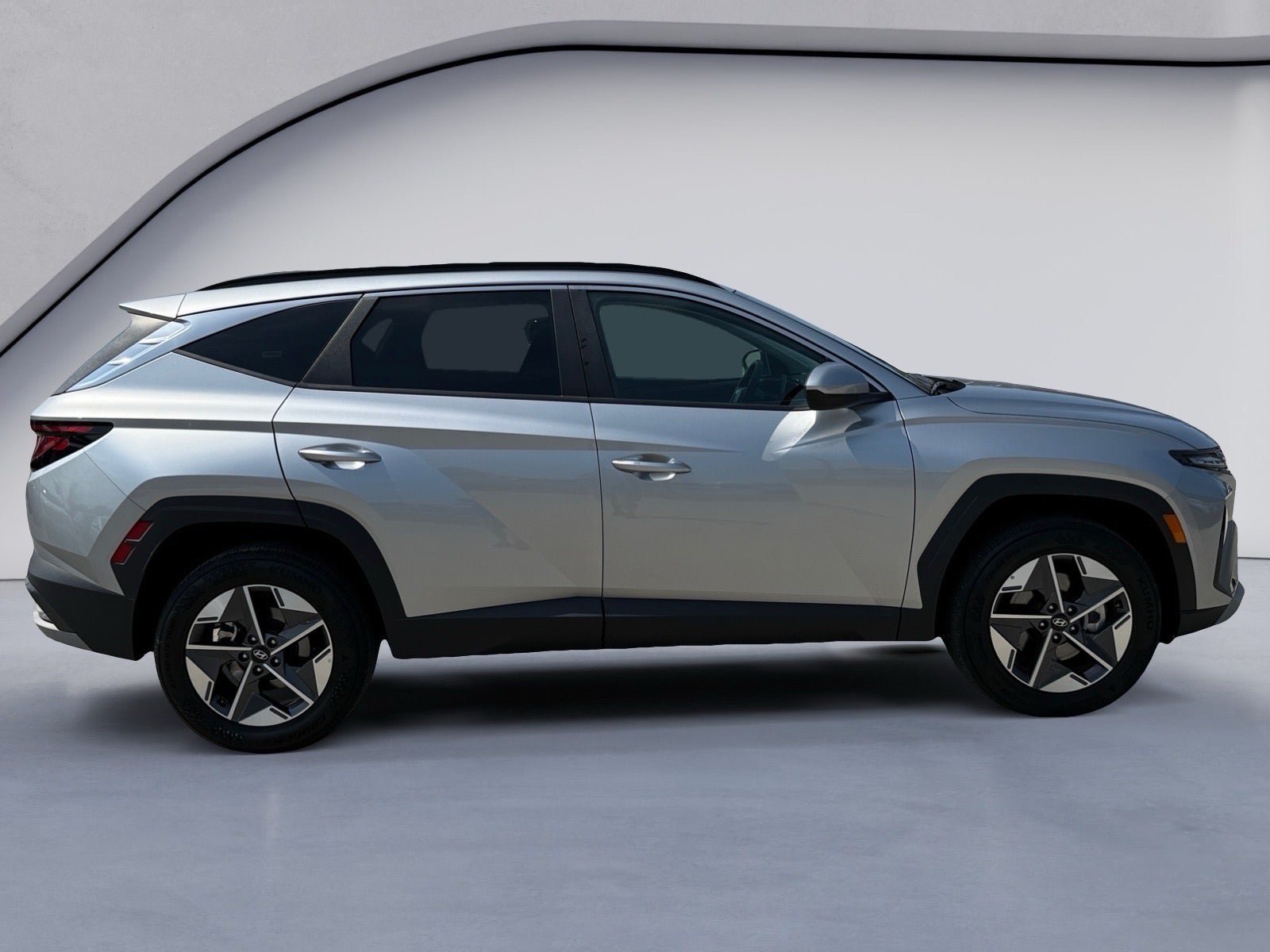 Used 2025 Hyundai Tucson SEL AWD/4WD image 6