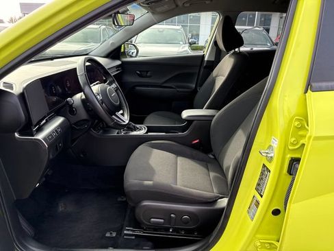 Used 2025 Hyundai Kona SEL AWD/4WD image 15