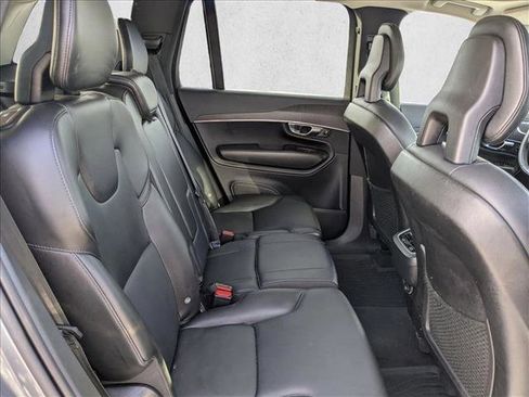 Used 2020 Volvo XC90 T5 Momentum w/ Protection Package Premier image 16