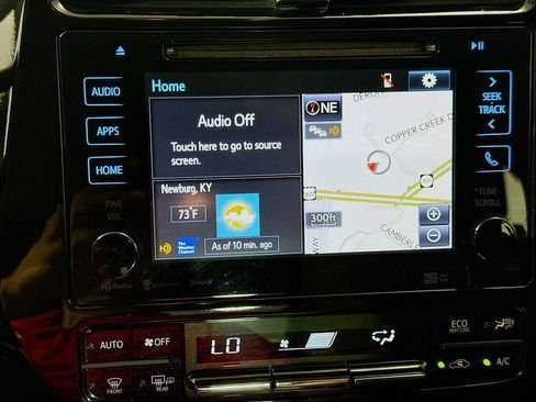 Certified 2016 Toyota Prius Three image 15