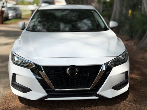 Used 2021 Nissan Sentra SV w/ Trunk Package FWD image 2
